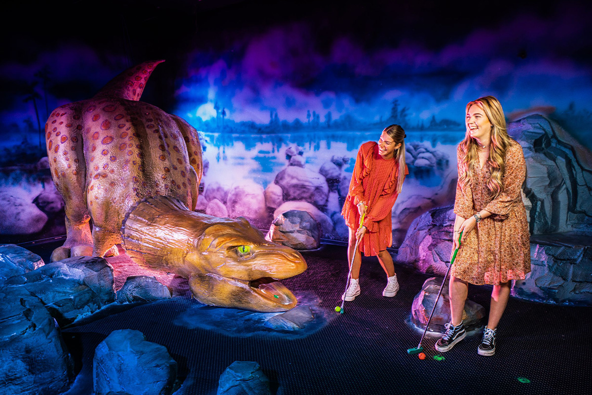 Golf in the Dark bij Fabriek Woerden