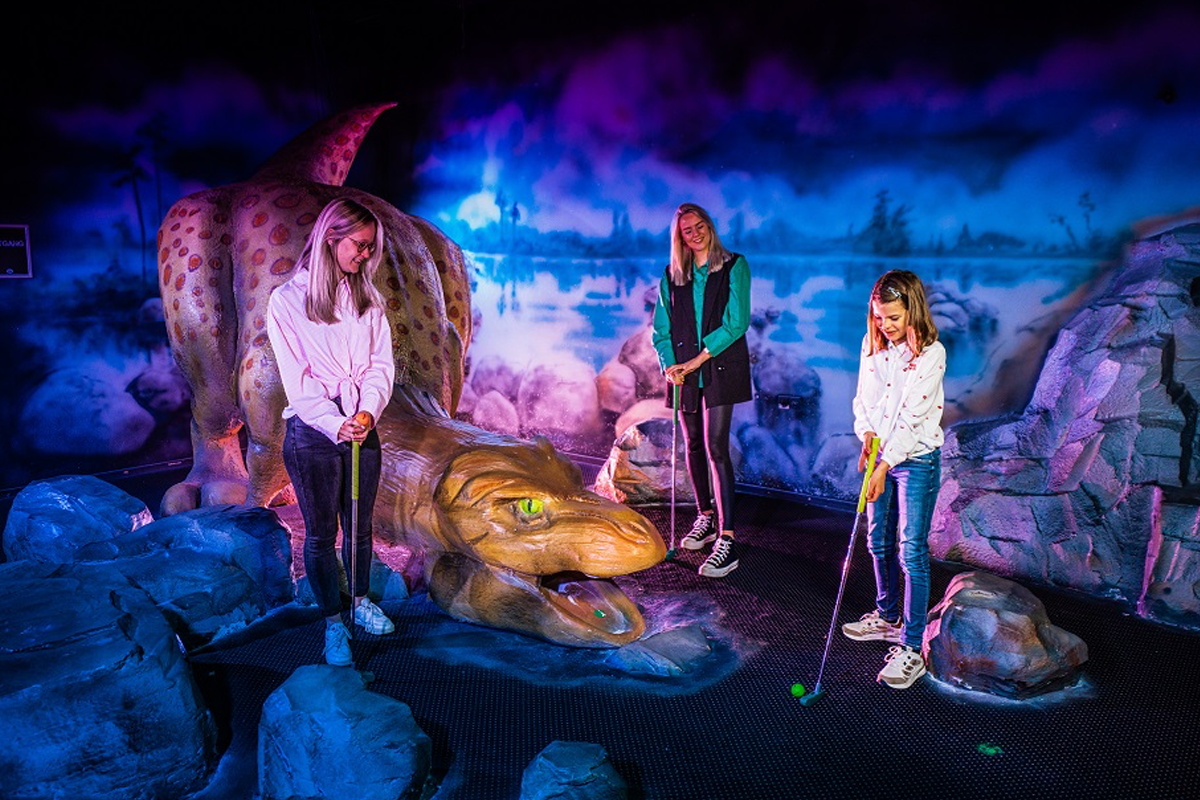 Golf in the Dark bij Fabriek Woerden