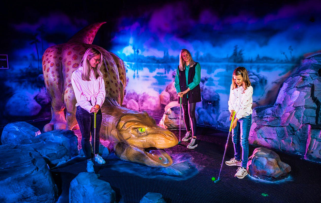 Golf in the Dark bij Fabriek Woerden