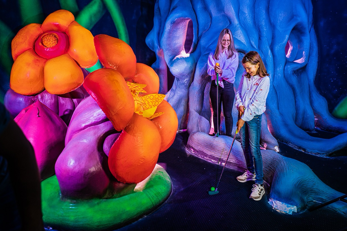 Golf in the Dark bij Fabriek Woerden