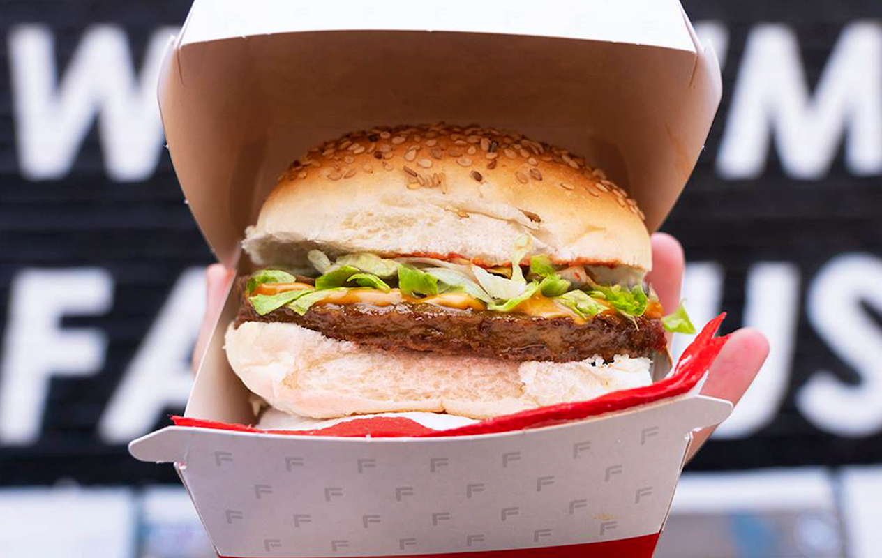 Grillburger voor €1,50 bij FEBO Kersenboogerd