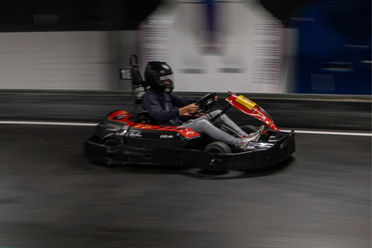 1 of 2 heats karten bij Hezemans Indoor Karting