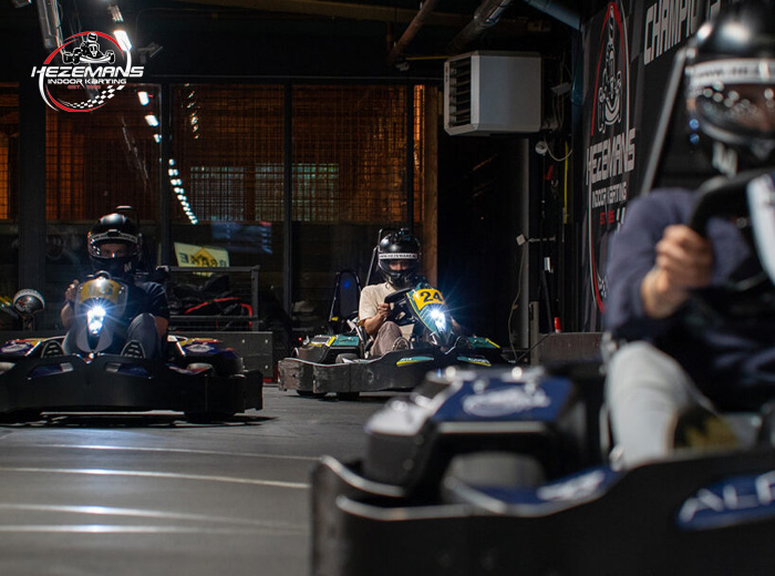 1 of 2 heats karten bij Hezemans Indoor Karting
