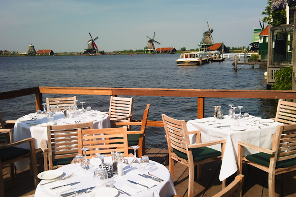 High tea bij d'Swarte Walvis op de Zaanse Schans