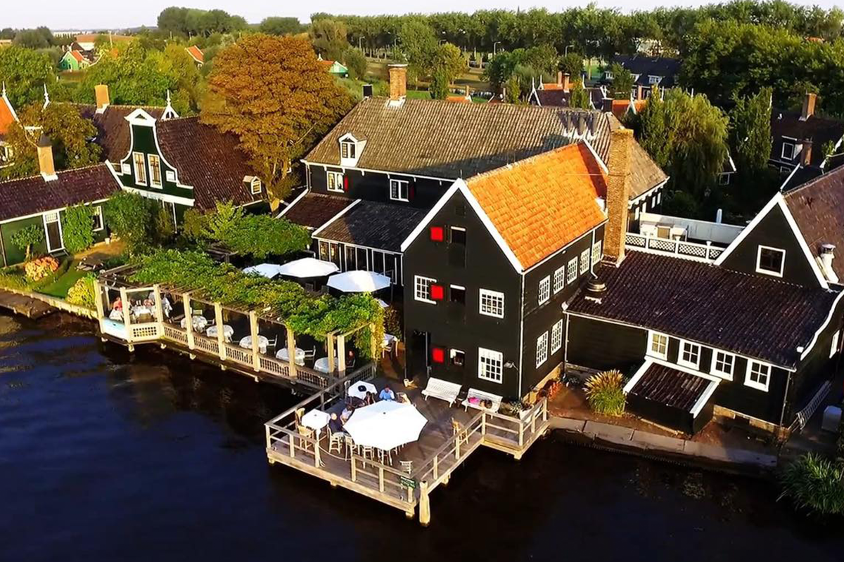 High tea bij d'Swarte Walvis op de Zaanse Schans