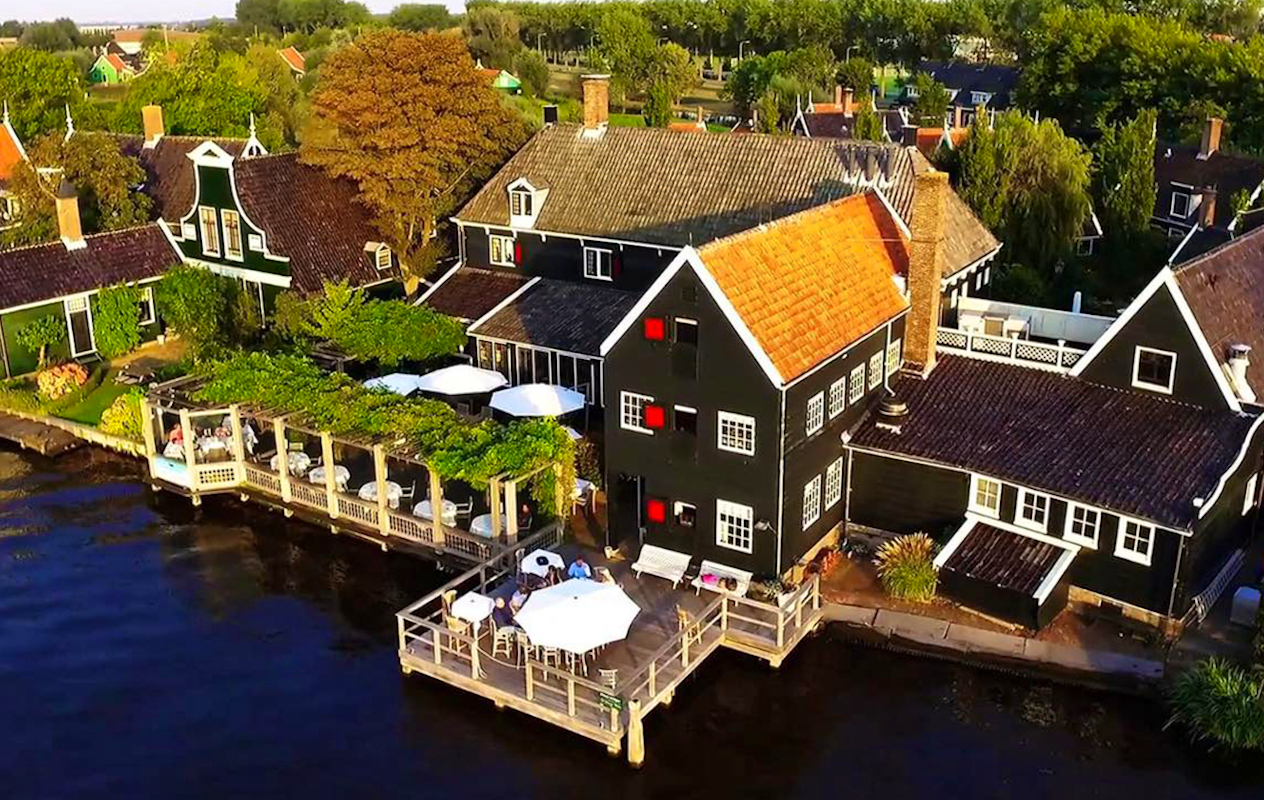 High tea bij d'Swarte Walvis op de Zaanse Schans