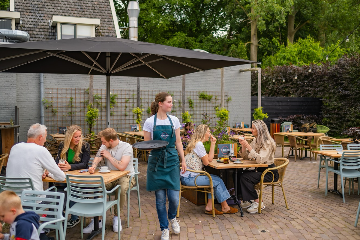 Luxe high tea + prosecco bij Villa Zoethout