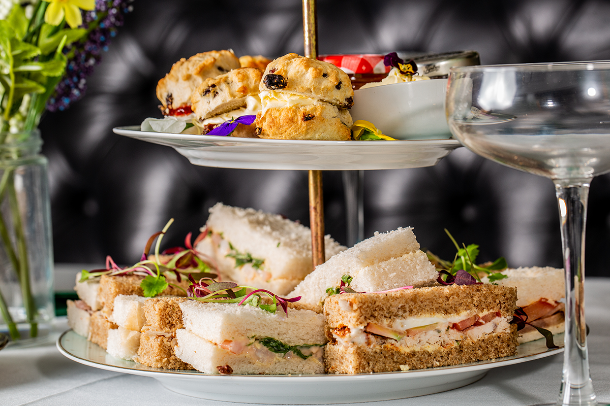 High tea (1,5 uur) bij Vintage Coffee