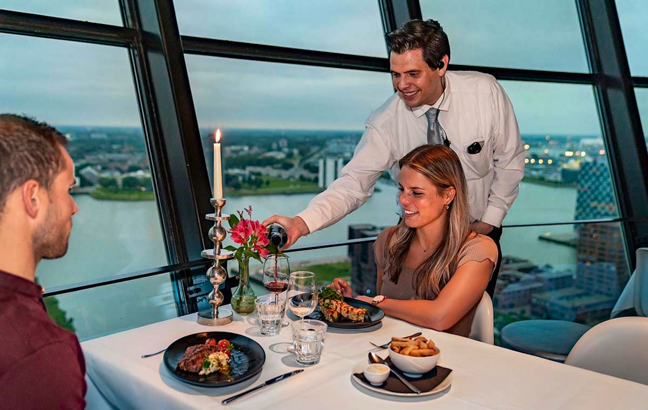 High wine + entree Euromast