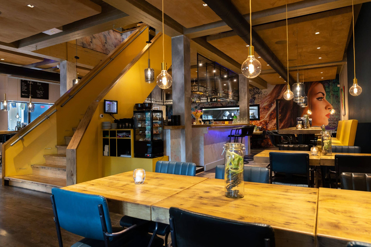 Hoofdgerecht + cocktail bij LIFF in Assen