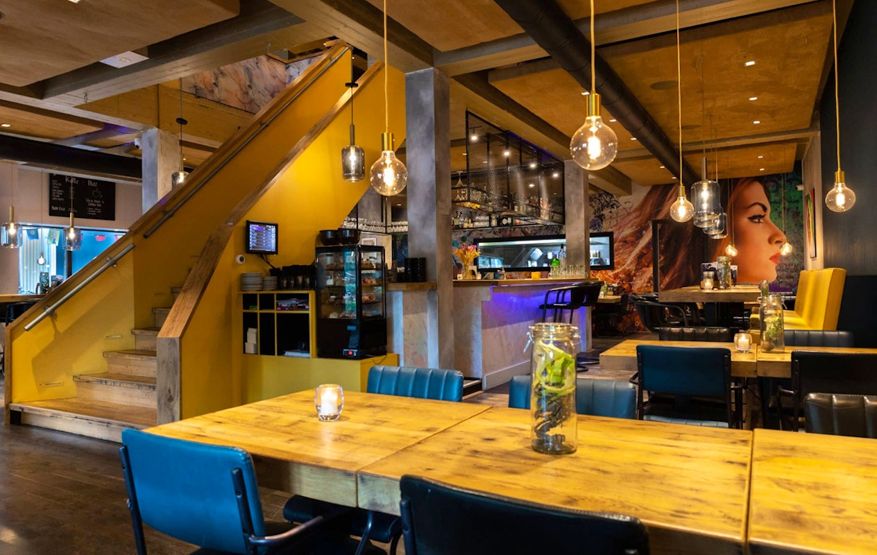 Hoofdgerecht + cocktail bij LIFF in Assen