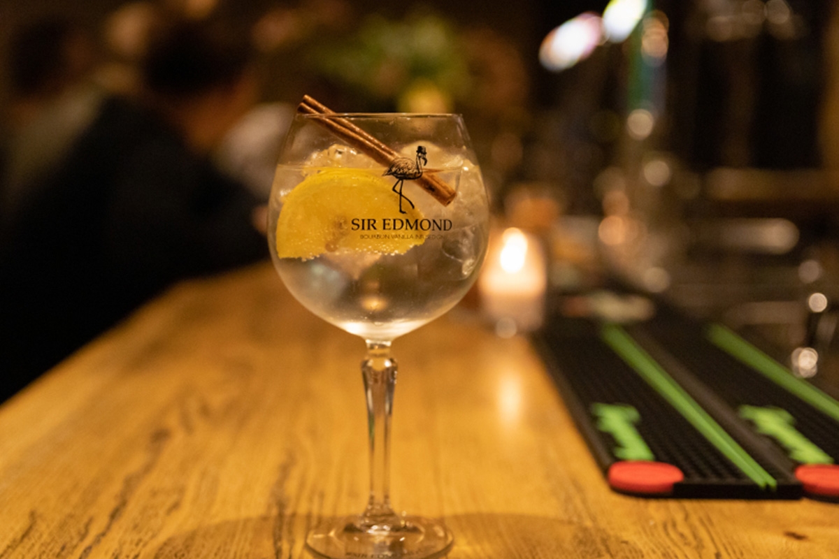 Hoofdgerecht + cocktail bij LIFF in Assen