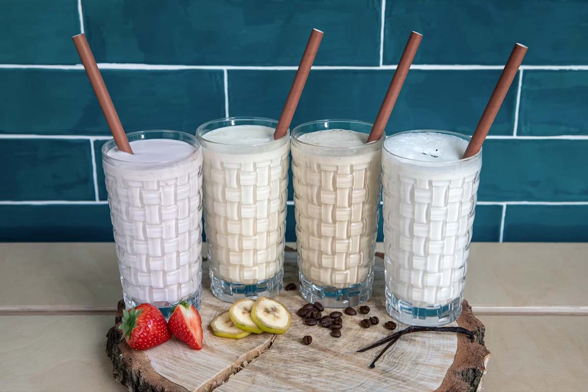 Hotdog of burger menu + friet + milkshake of warme drank bij BØRGØR 