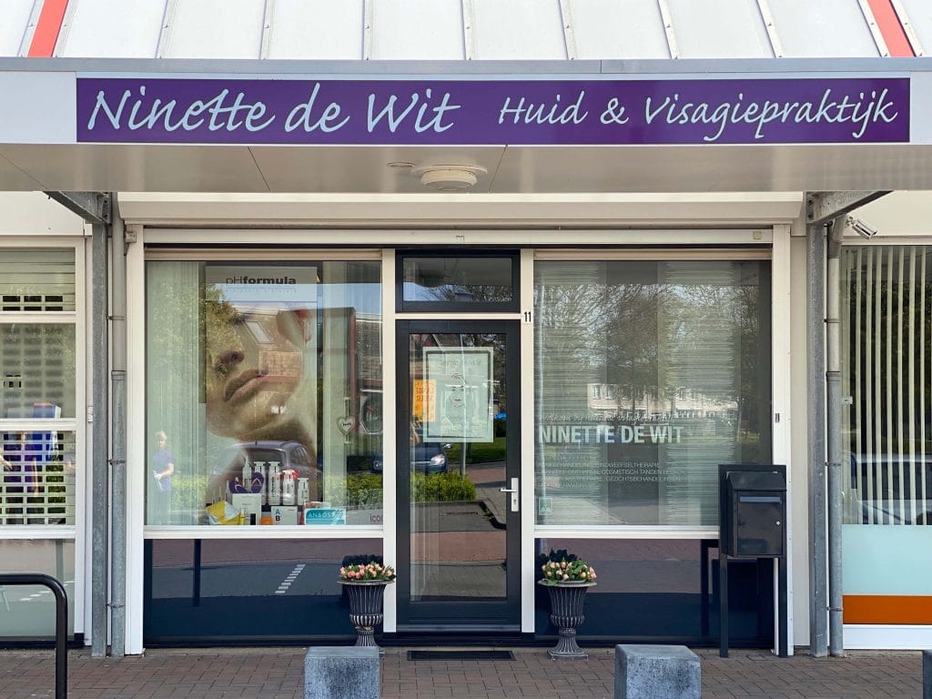 Huidanalyse + peeling bij Schoonheidsspecialist Ninette de Wit