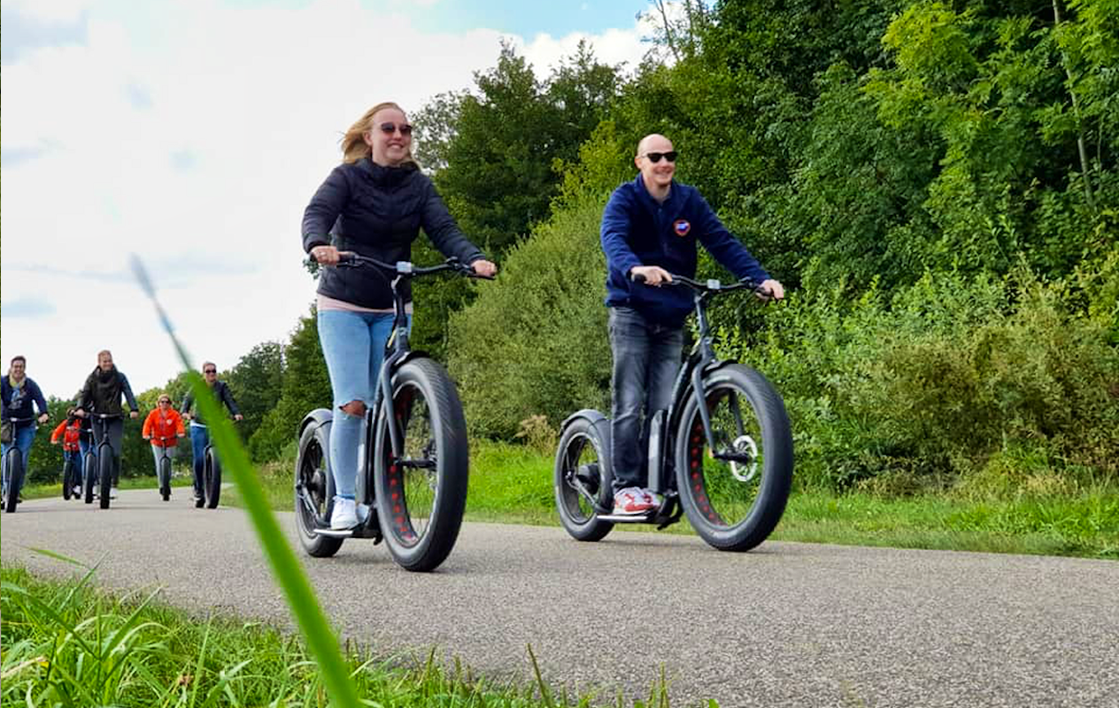 Huur 2 uur een Fat Max E-step bij Nika Actief