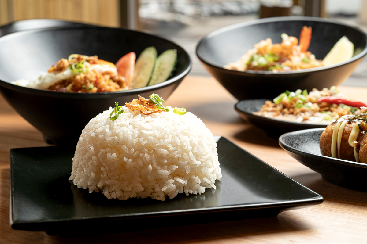 Rijsstafel voor afhaal of dine-in bij Tri Tunggal Brasserie Veghel