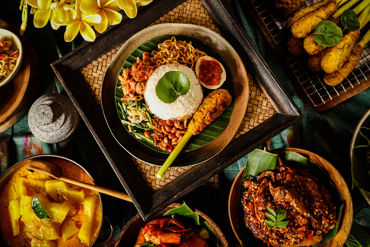 Rijsstafel voor afhaal of dine-in bij Tri Tunggal Brasserie Veghel