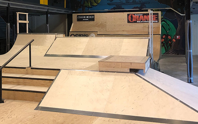 Entree voor het nieuwe indoor skatepark Het GroenOord Work & Play! 