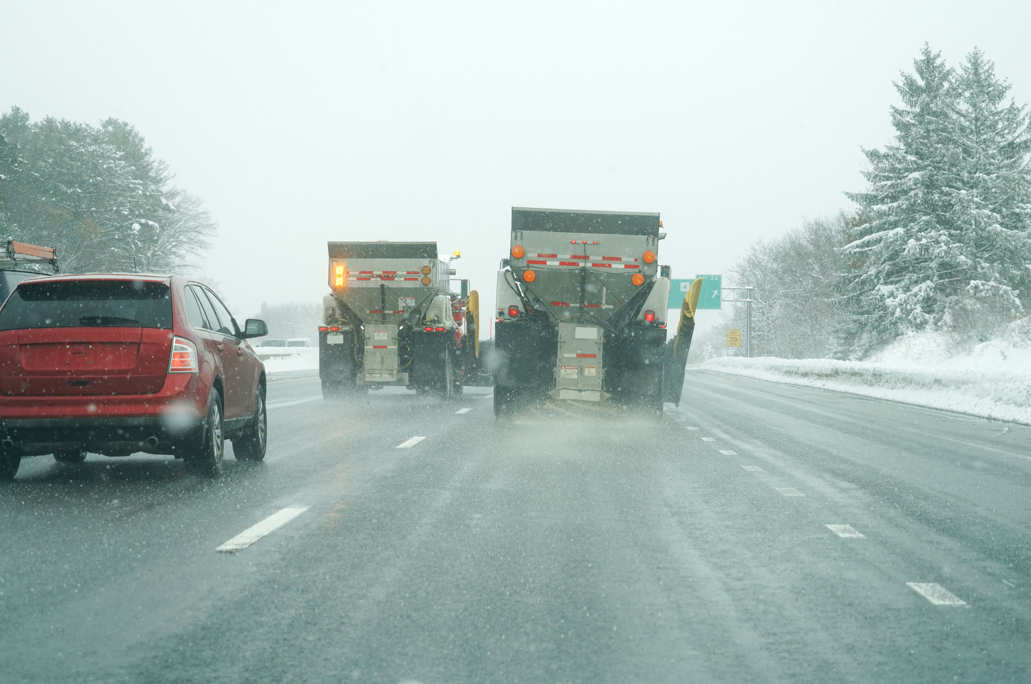 Waarom direct je auto wassen na strooizout essentieel is