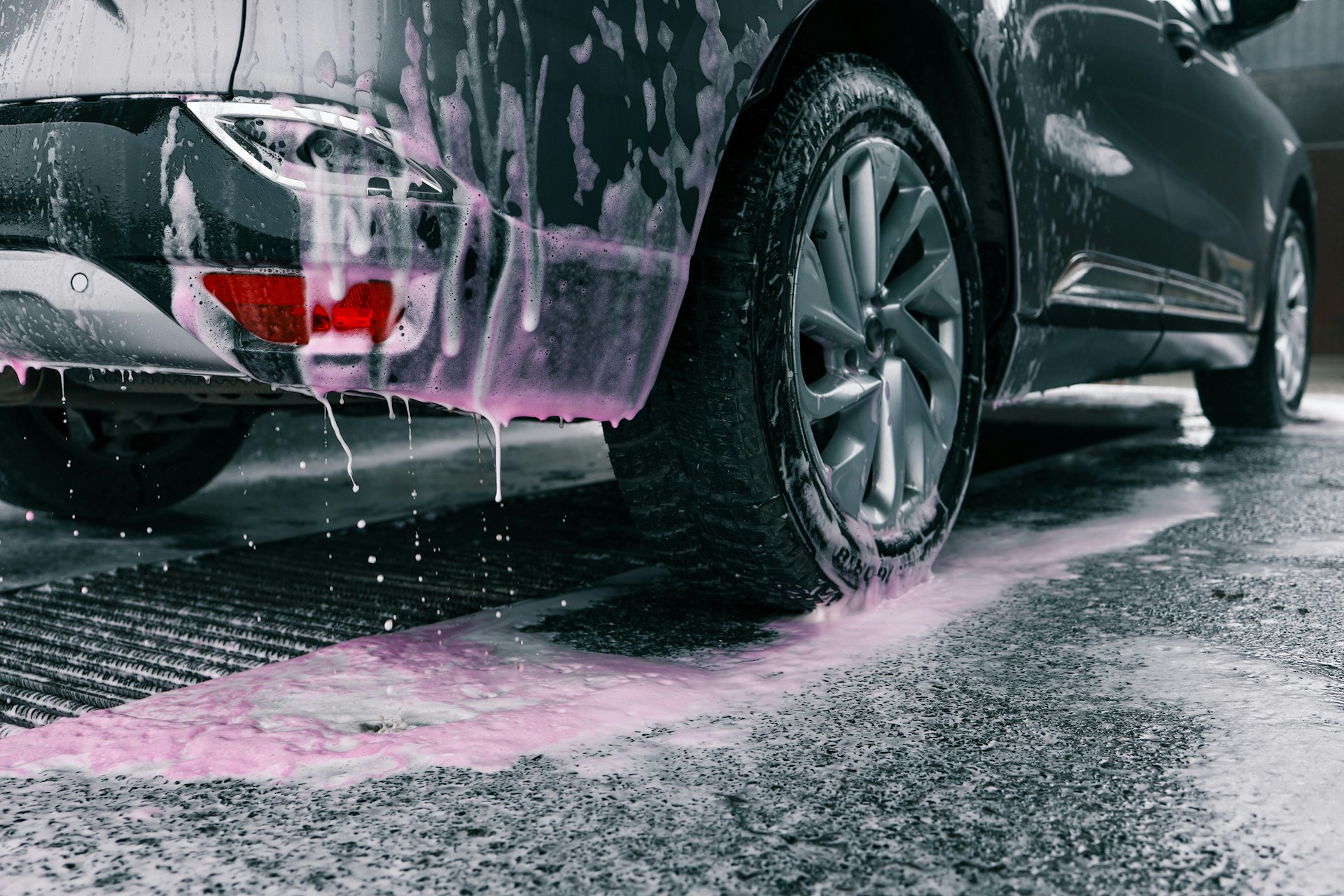 Stralend de weg op met ANAC Carwash Nijmegen