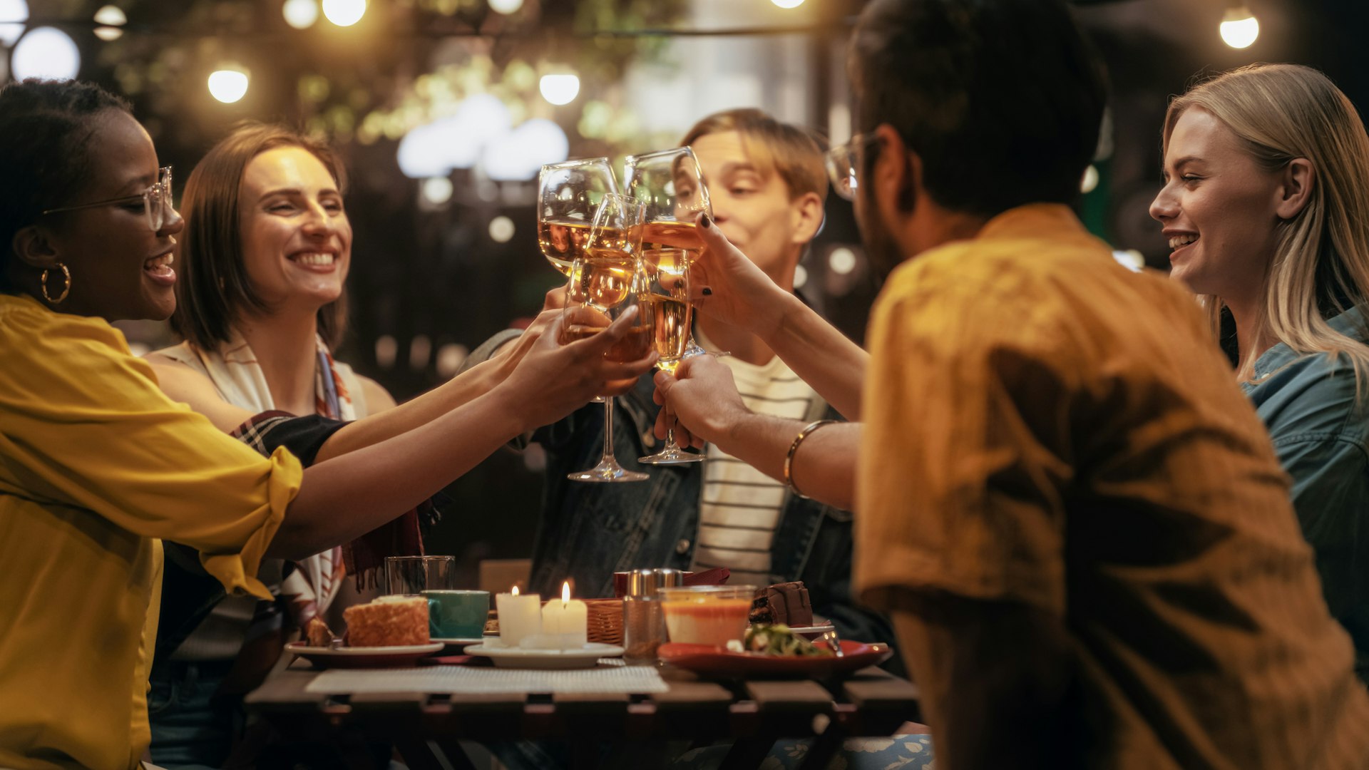 Avondje uit met z'n tweeën: tips voor romantiek, fun en cultuur in Amsterdam & Rotterdam