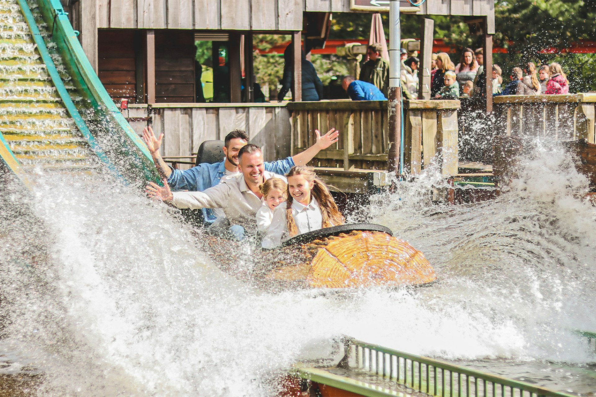 Ontdek Attractiepark Slagharen met korting