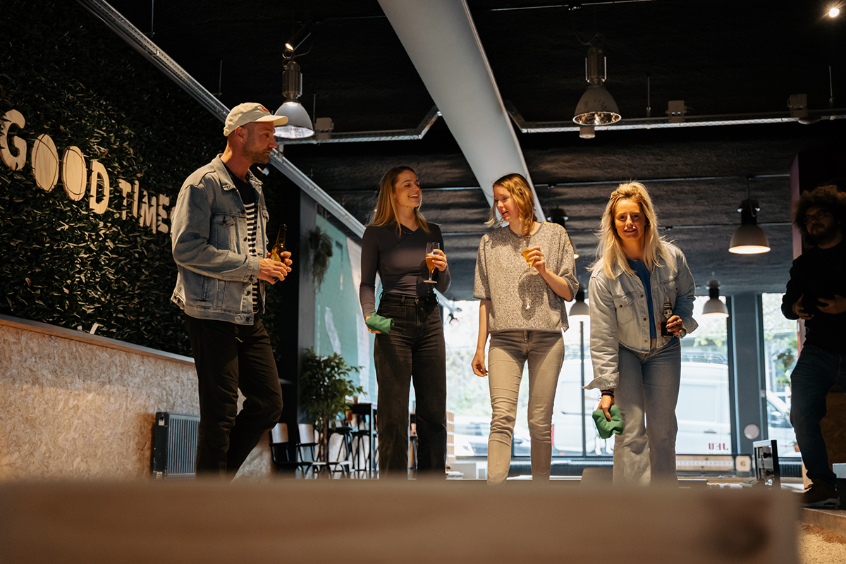 Potje jeu de boules + bittergarnituur en drankje(s)