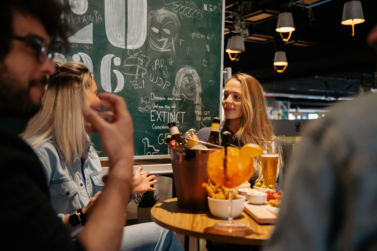 Potje jeu de boules + bittergarnituur en drankje(s)