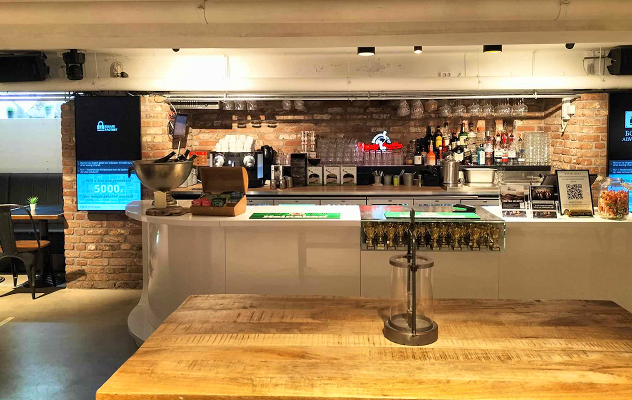 Jeu de Boules of poolen + bitterballen bij Escape Factory