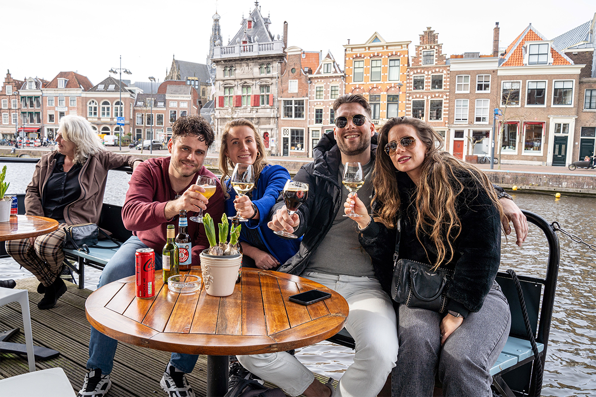 Jopen Bier Cruise incl. hapjes door Haarlem (90 min)