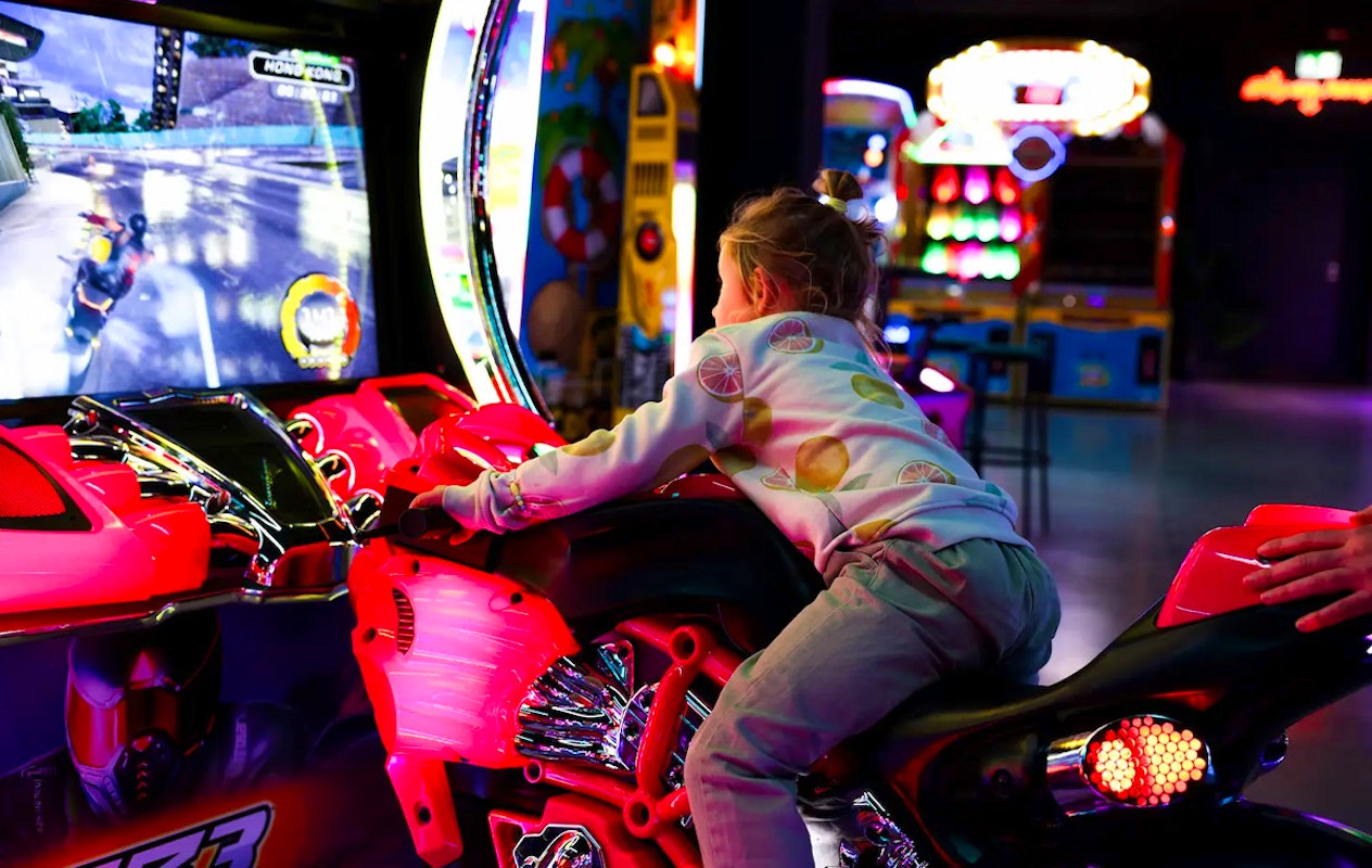 2 uur jumpen of 60 min. jumpen + 60 min. arcade bij SuperJump