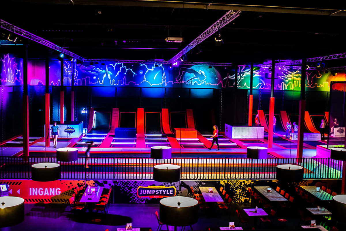 1 of 2 uur jumpen + evt. gripsokken, drankje en chips bij Jumpstyle Assen