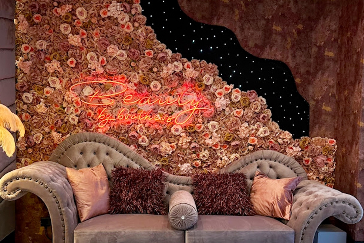 Kapper, manicure of pedicure behandeling bij Beauty by Brothers 