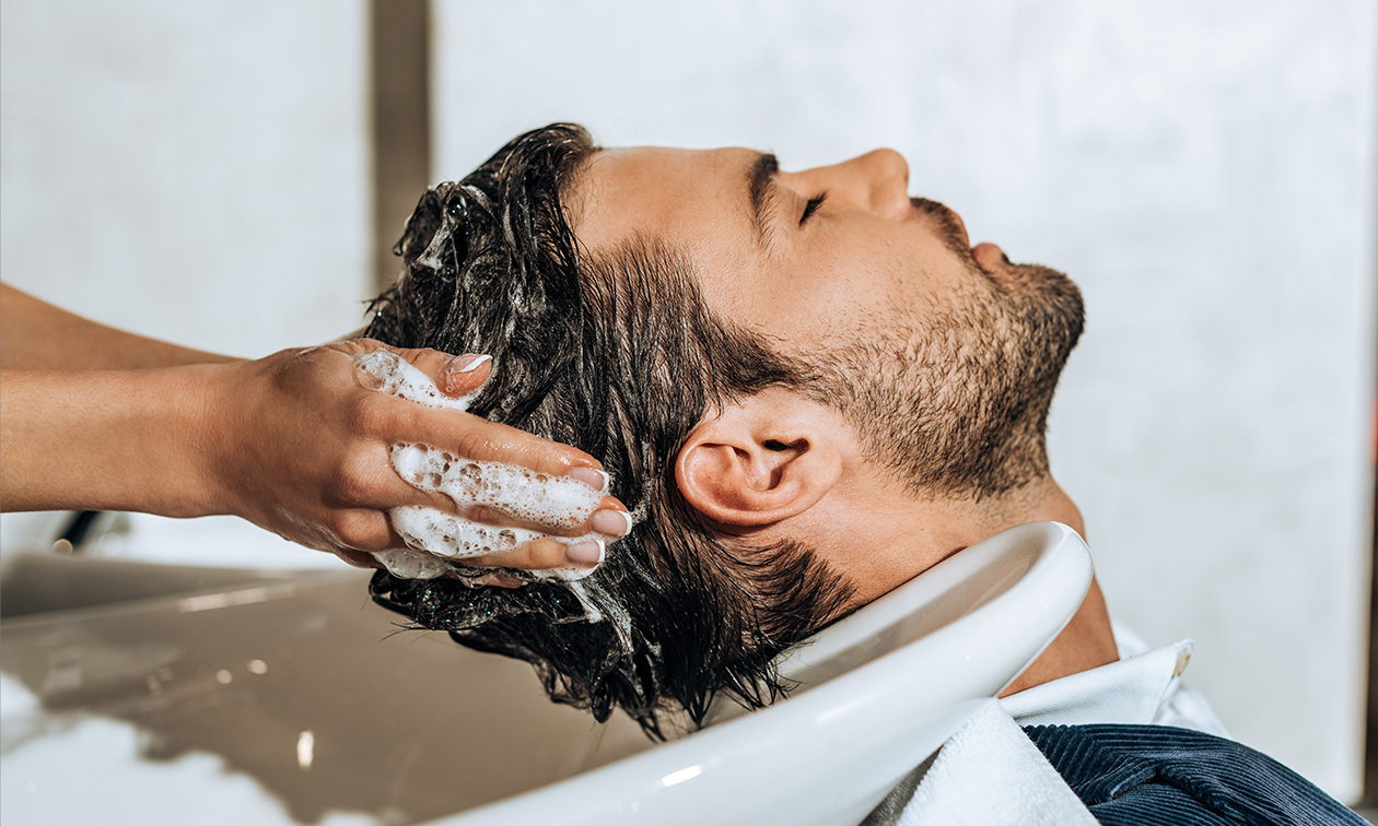 Kappersbehandeling voor dames of heren bij Luxury Salon