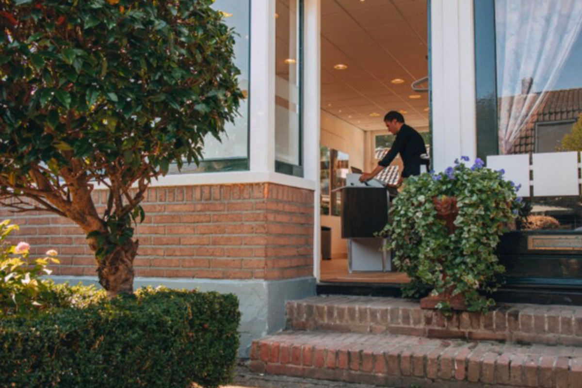 Kappersbehandeling naar keuze bij Vitu Kappers by Lars Tuijp