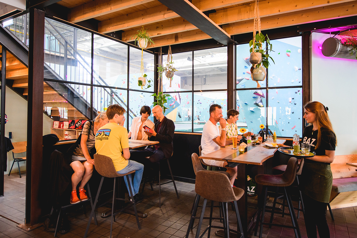 Kennismakingsles boulderen + vrij boulderen + tosti en drankje