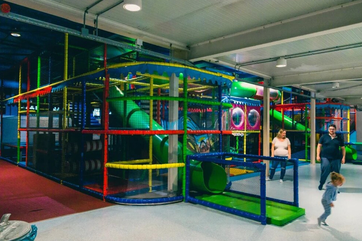 Kerst Feest en Familie, inclusief verblijf bij EuroParcs Zuiderzee