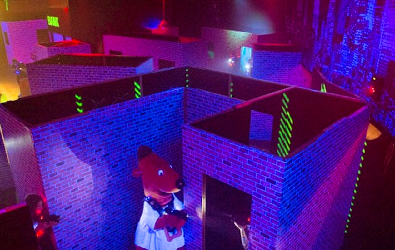 Kom met vrienden lasergamen bij De Uithof!