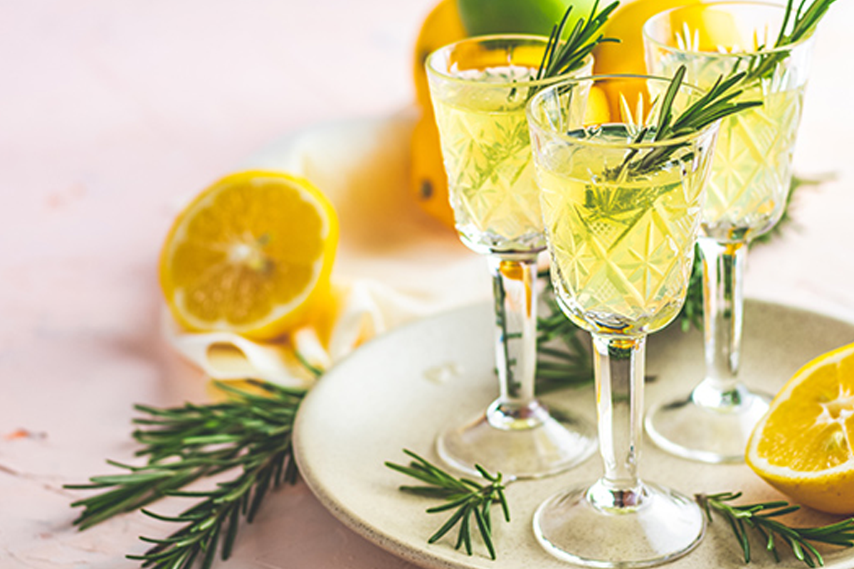 Limoncello proeverij of 3 cocktails + borrelplank bij Tarantella