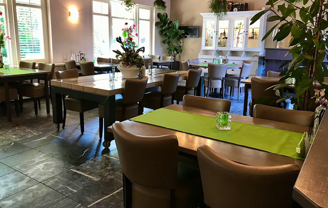 Uitgebreide lunchtoren bij Brasserie 1718
