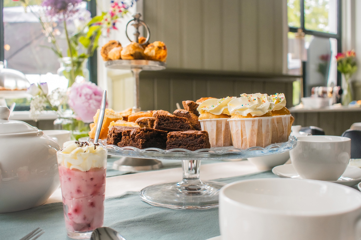 Luxe high tea bij Koffie en Theehuisje Aignwies