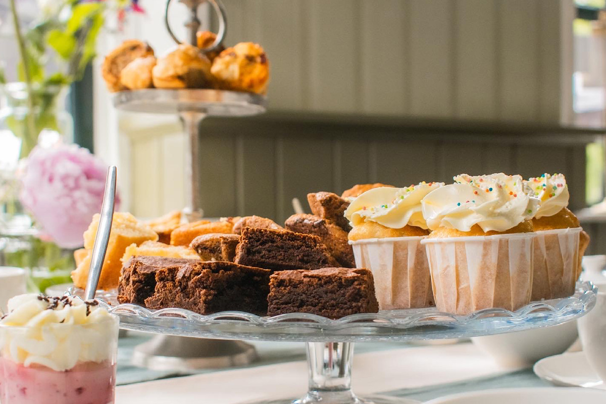 Luxe high tea bij Koffie en Theehuisje Aignwies