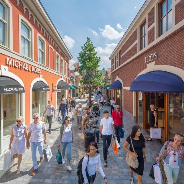 Overnacht in een luxe hotel in het centrum van Roermond op 5 minuten afstand van de Designer Outlet