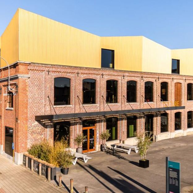 Overnacht in een uniek design hotel met 600m² wellness in Kortrijk