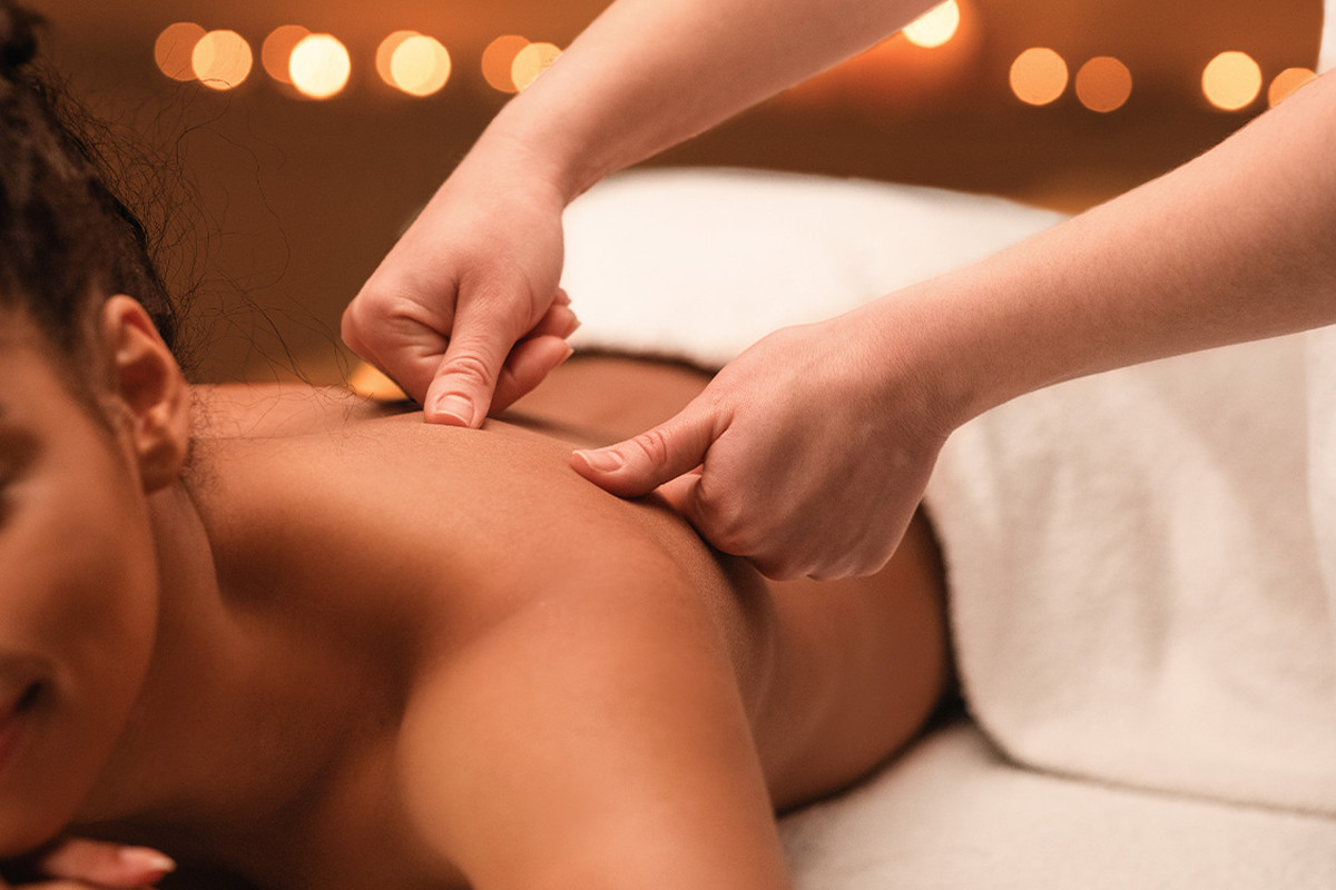 Voetmassage (30 min) of Thaise massage (60 min)