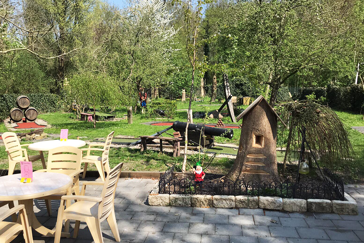 Midgetgolf + drankje en snack bij Midgetgolf Almere