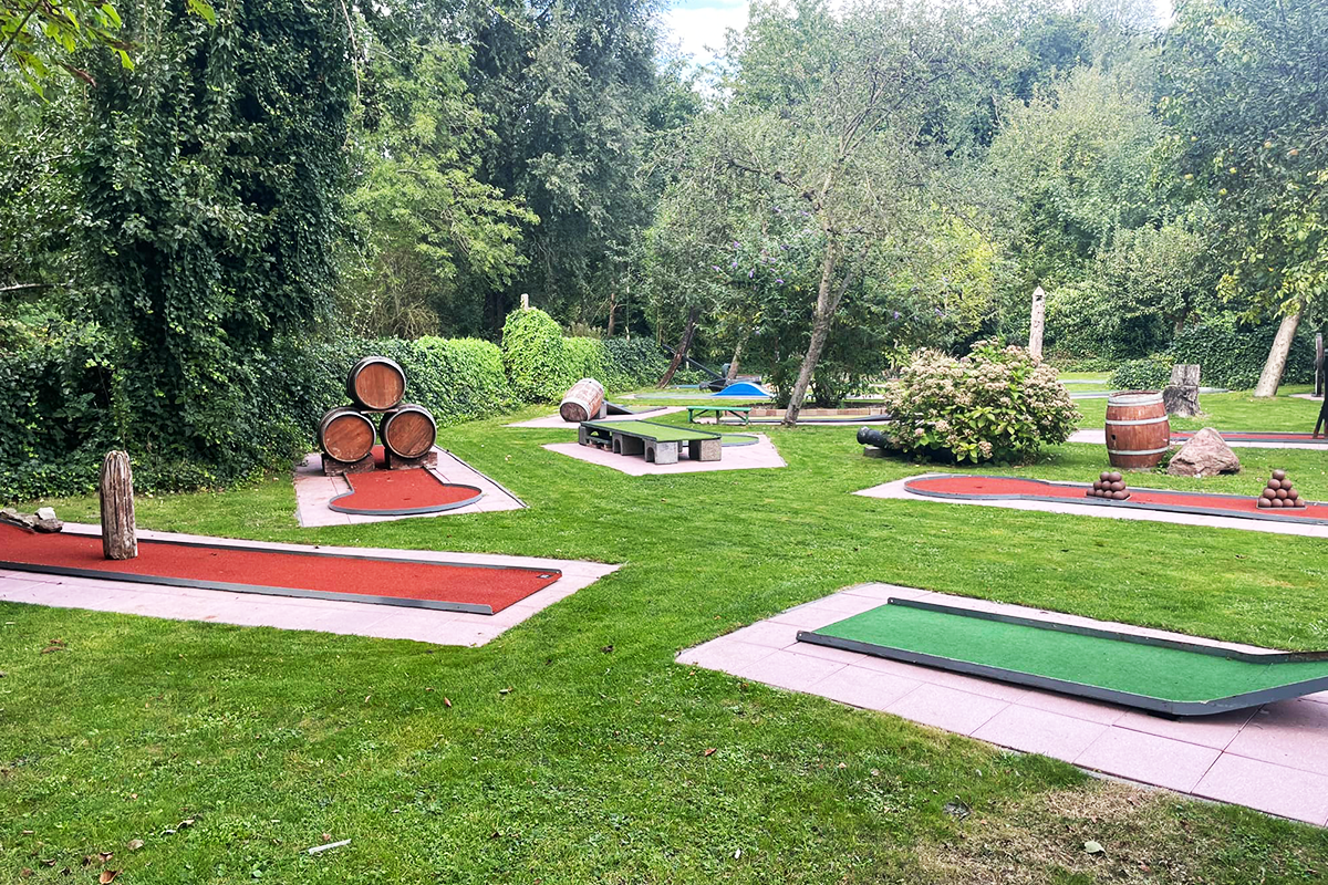 Midgetgolf + drankje en snack bij Midgetgolf Almere