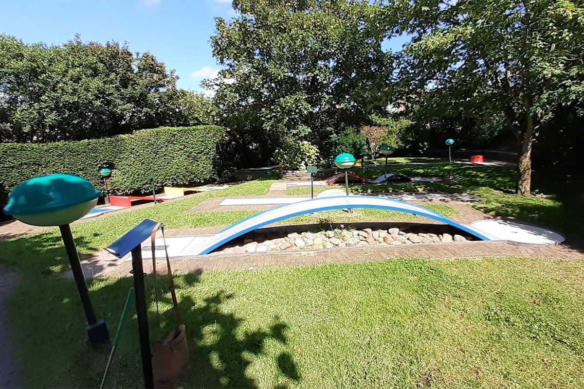 Minigolf + eventuele pannenkoek bij Duinpark Paasdal