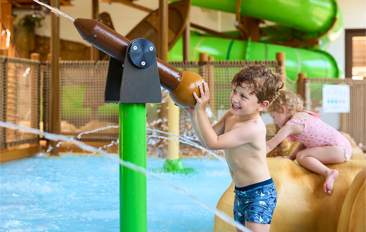 Verblijf in de vernieuwde accommodaties op Lake Resort Beekse Bergen