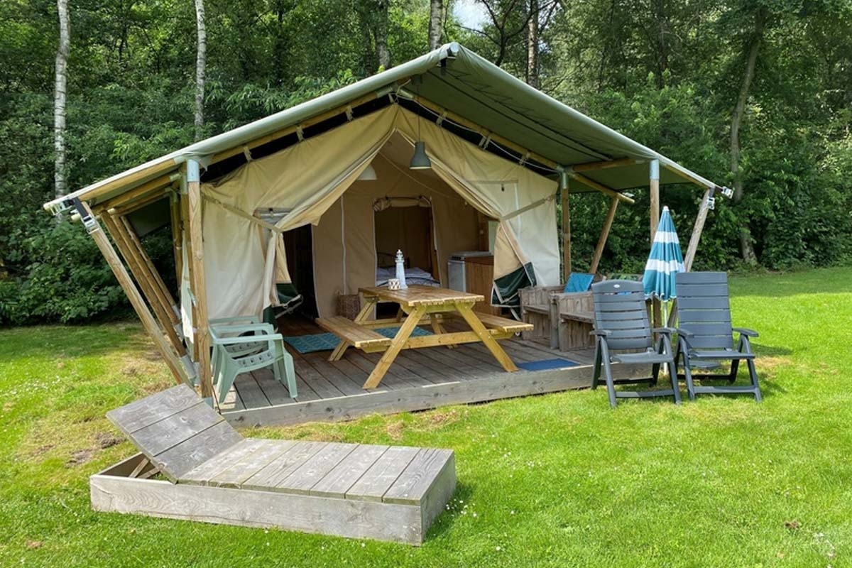 Midweek of weekend in Safaritent of Bungalowtent op Vakantiepark de Bergen